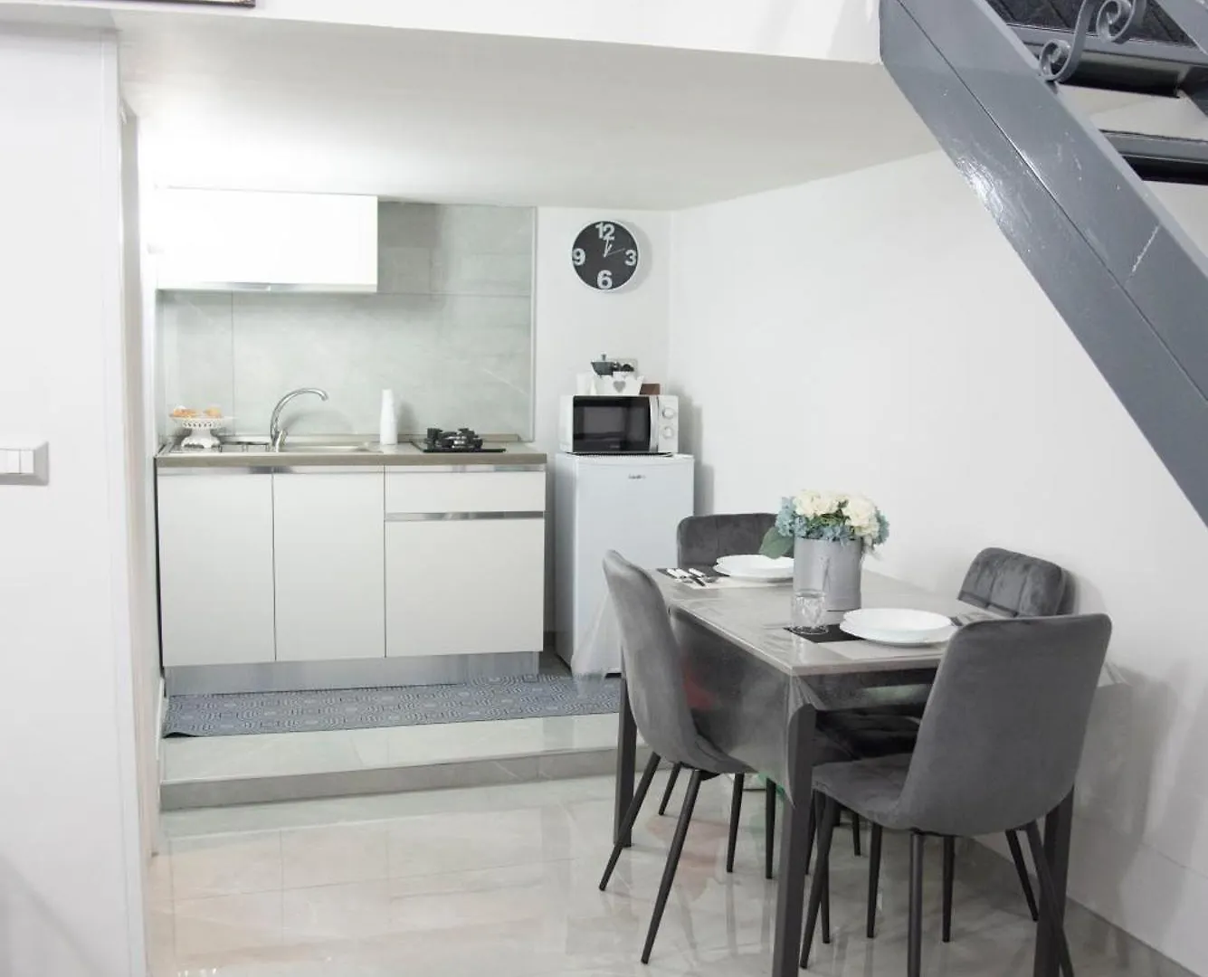 Holiday home Civiconine9 Villa Naples Italy